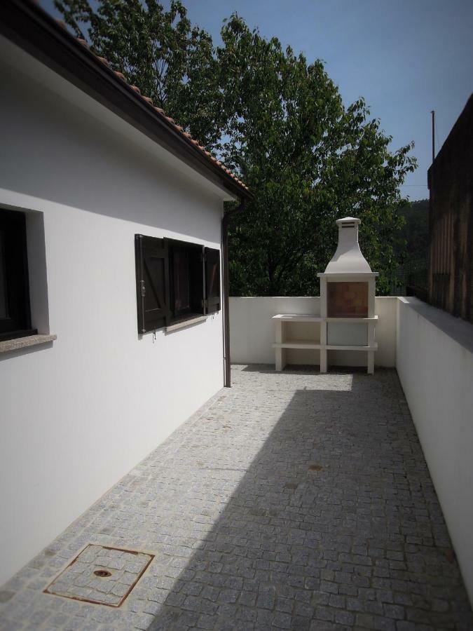 Casa Do Professor Holiday home *